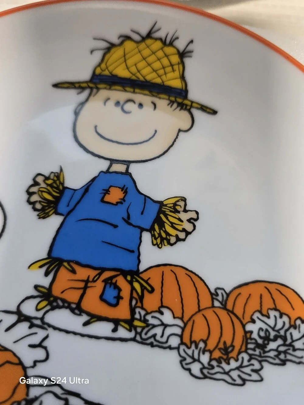 NEW 4 Peanuts Snoopy FALL * HALLOWEEN Appetizer Dessert Plates 6